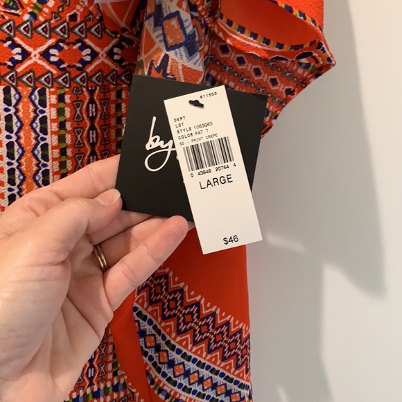 Peep shoulder Aztec print - Juniors size large - Picture 3 of 5